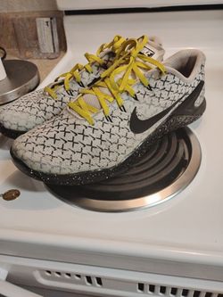 Nike Metcon 4 Low-Top Sneakers Oreo cookies cookies color