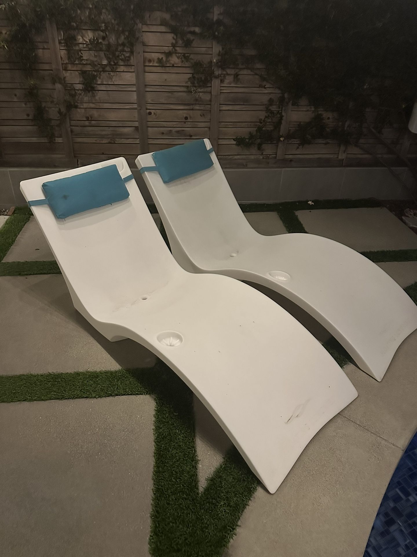 Aqua Lounge Chairs 