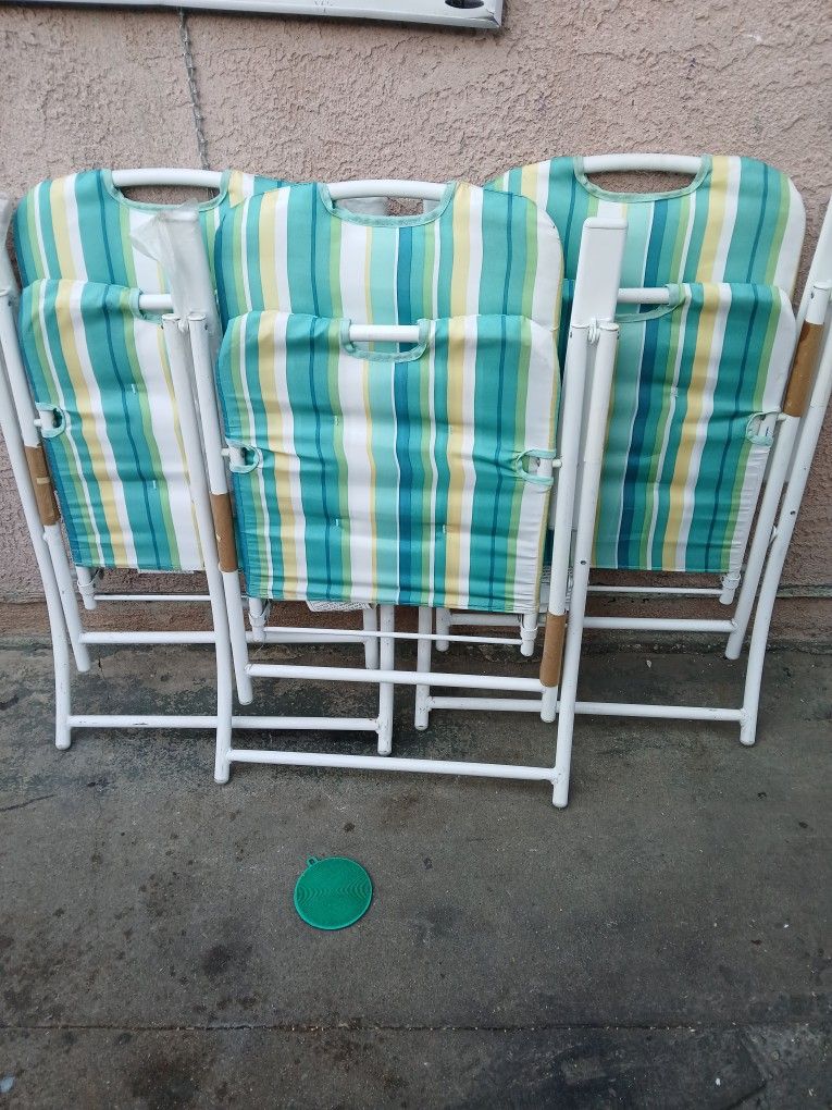 3 Chairs