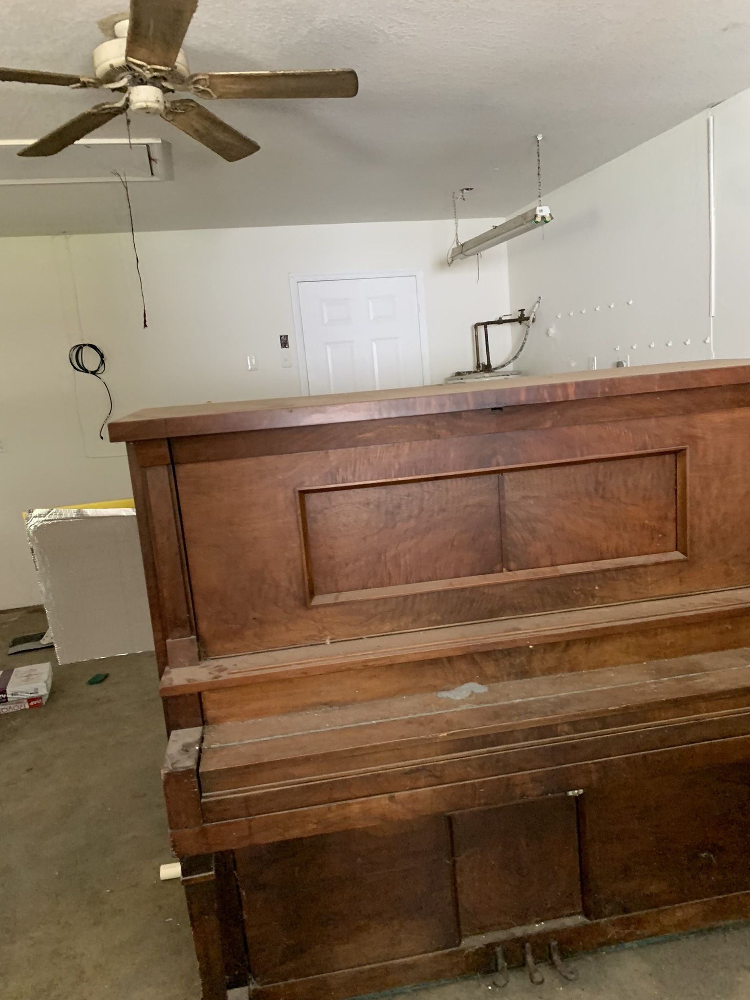 Free Antique Piano