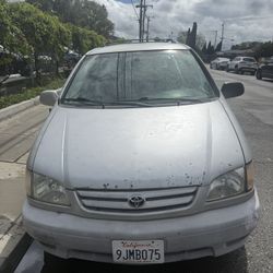2002 Toyota Sienna