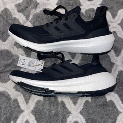 Black/White Adidas UltraBoost Men’s 11