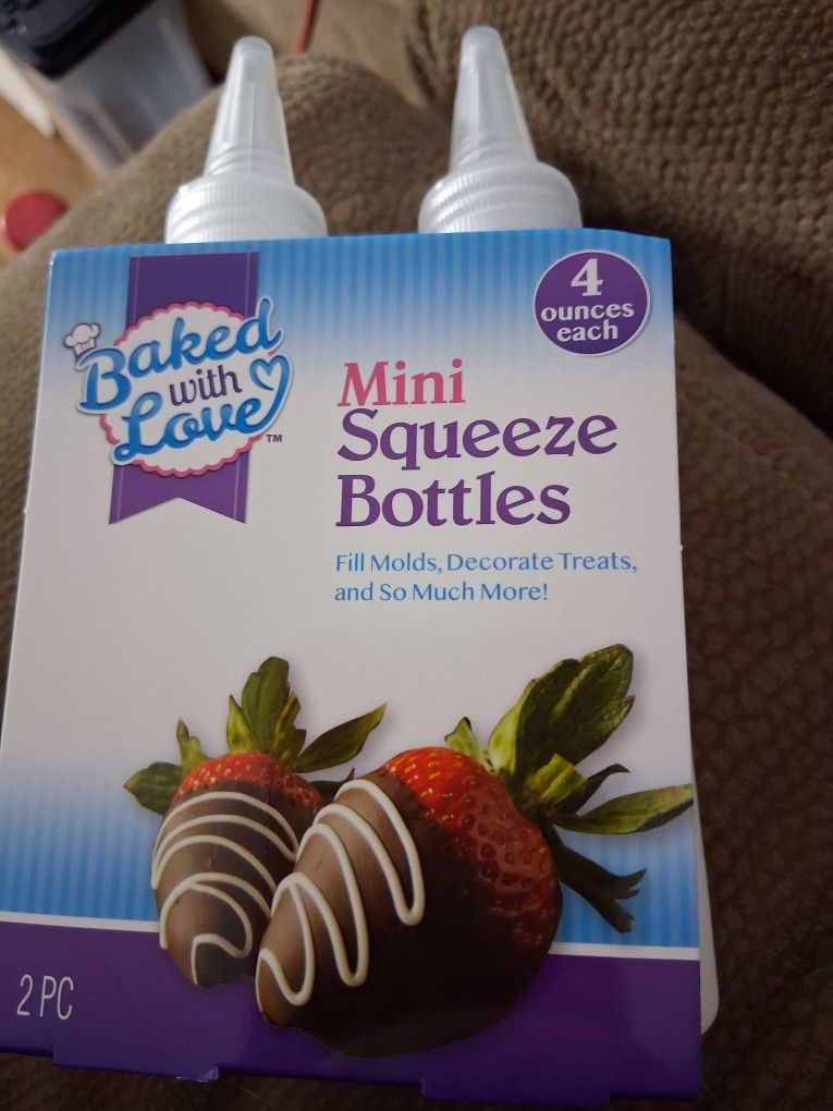 Baked with Love Squeeze Bottle, 6 Count