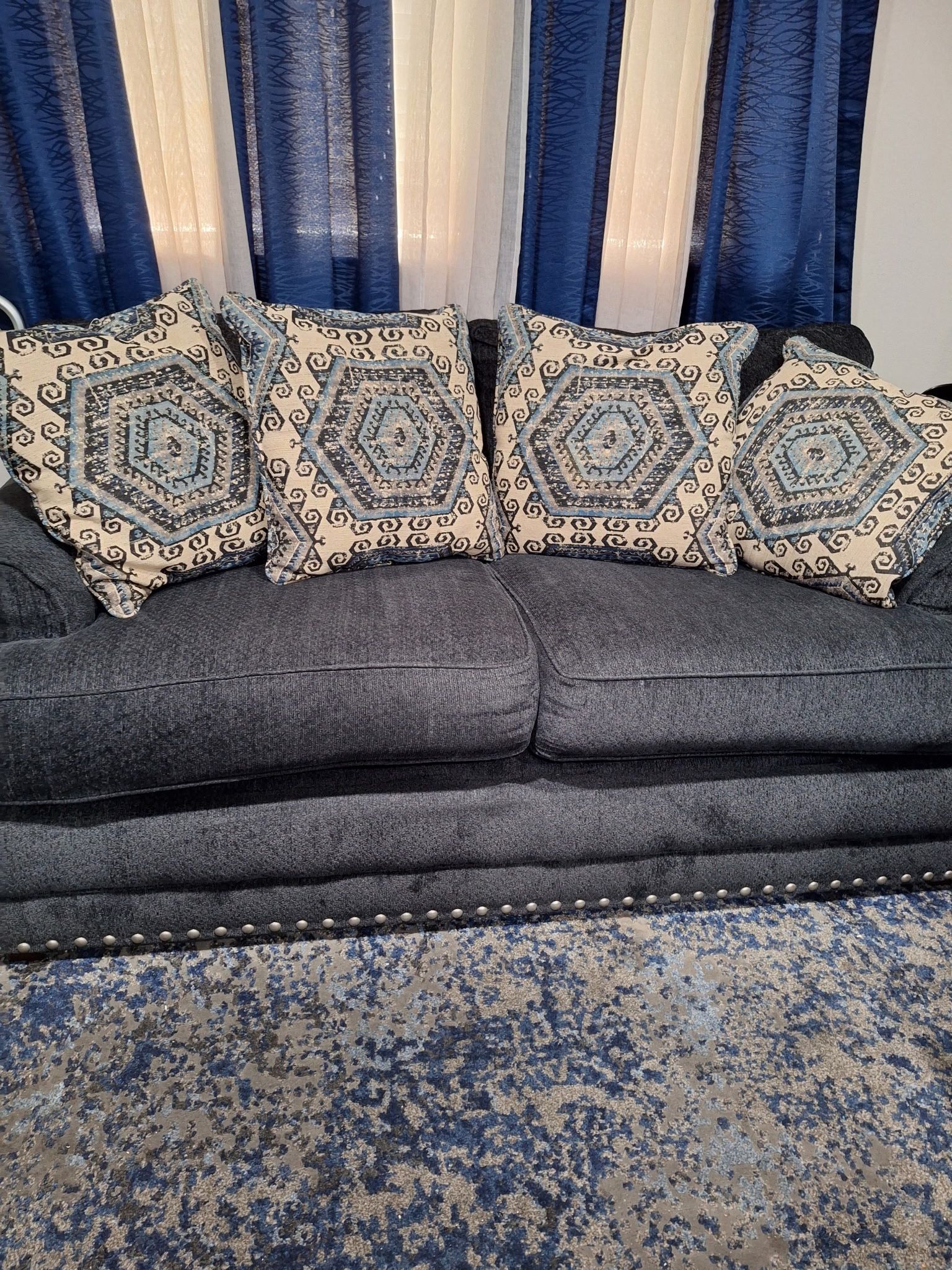 Great Condition Living Room Couch Set