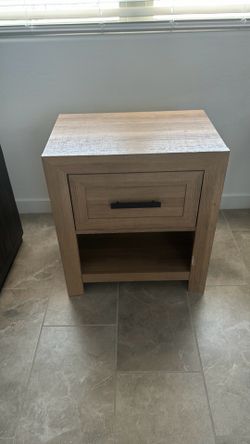 Night stand wood