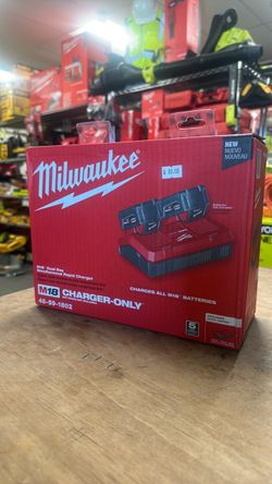 Milwaukee M18 18-Volt Lithium-Ion Dual Bay Rapid Battery Charger
