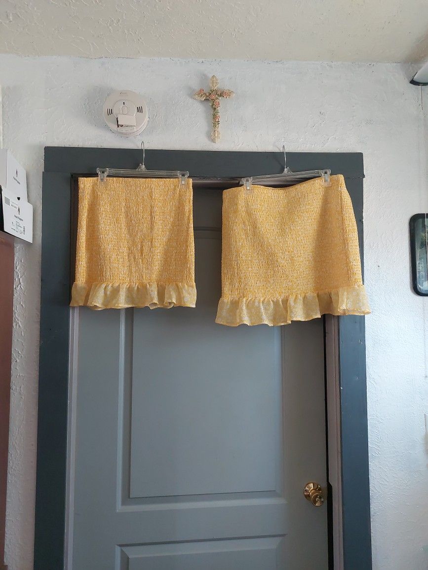 No Boundaries Skirt Sz M OR SZ XXL