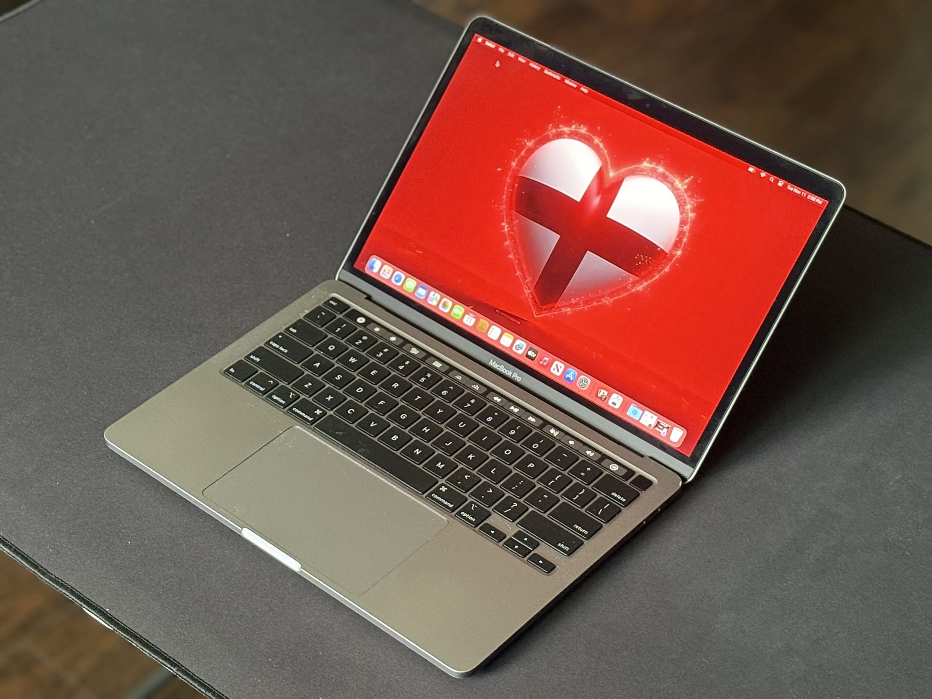 13” MacBook Pro 2020 - QuadCore i7 / 16GB / 500GB