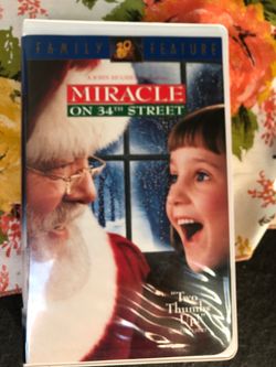 VHS MOVIE NEW, , “miracle on 34th street “, (READ DESCRIPTION)