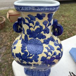 Vase. Blue/yellow Flower And Leaf Design