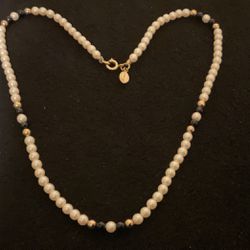 15” Beige Pearls With Gold And Black Bead Accent Necklace/Choker..by Avon