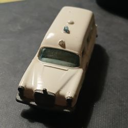 Lesney #93 Ambulance, VG Conditions