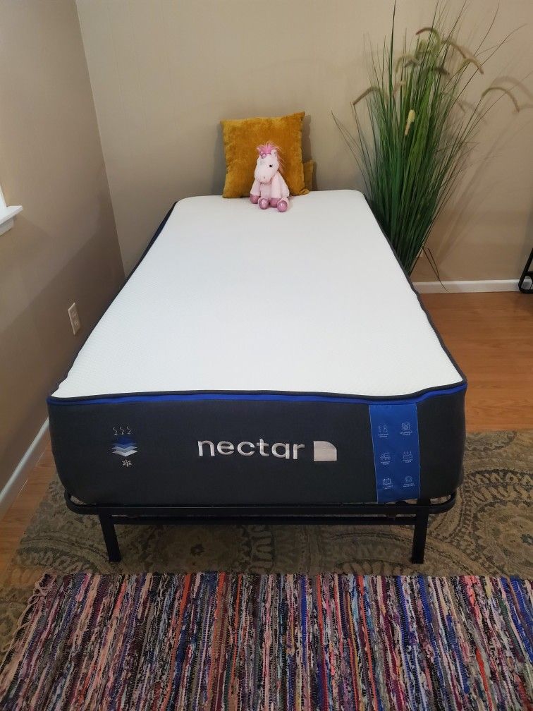 🍎* Nectar Classic Twin Mattress