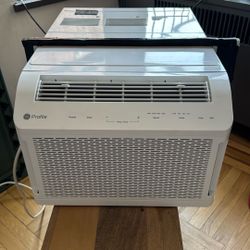GE PROFILE CLEARVIEW™ 8,300 BTU SMART ULTRA QUIET WINDOW AIR CONDITIONER FOR MEDIUM ROOMS UP TO 350 SQ. 