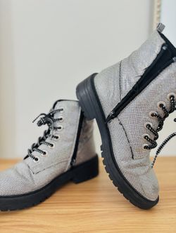 Girl’s Boots