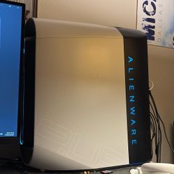 Prebuilt Gaming PC Alienware Aurora R11