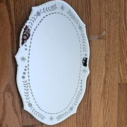 $55.00 - (2) Venetian Glass Mirrors!  Elegant Etched & Beveled Design Accents!  Tabletop Or Hang Display!  Like New Condition!