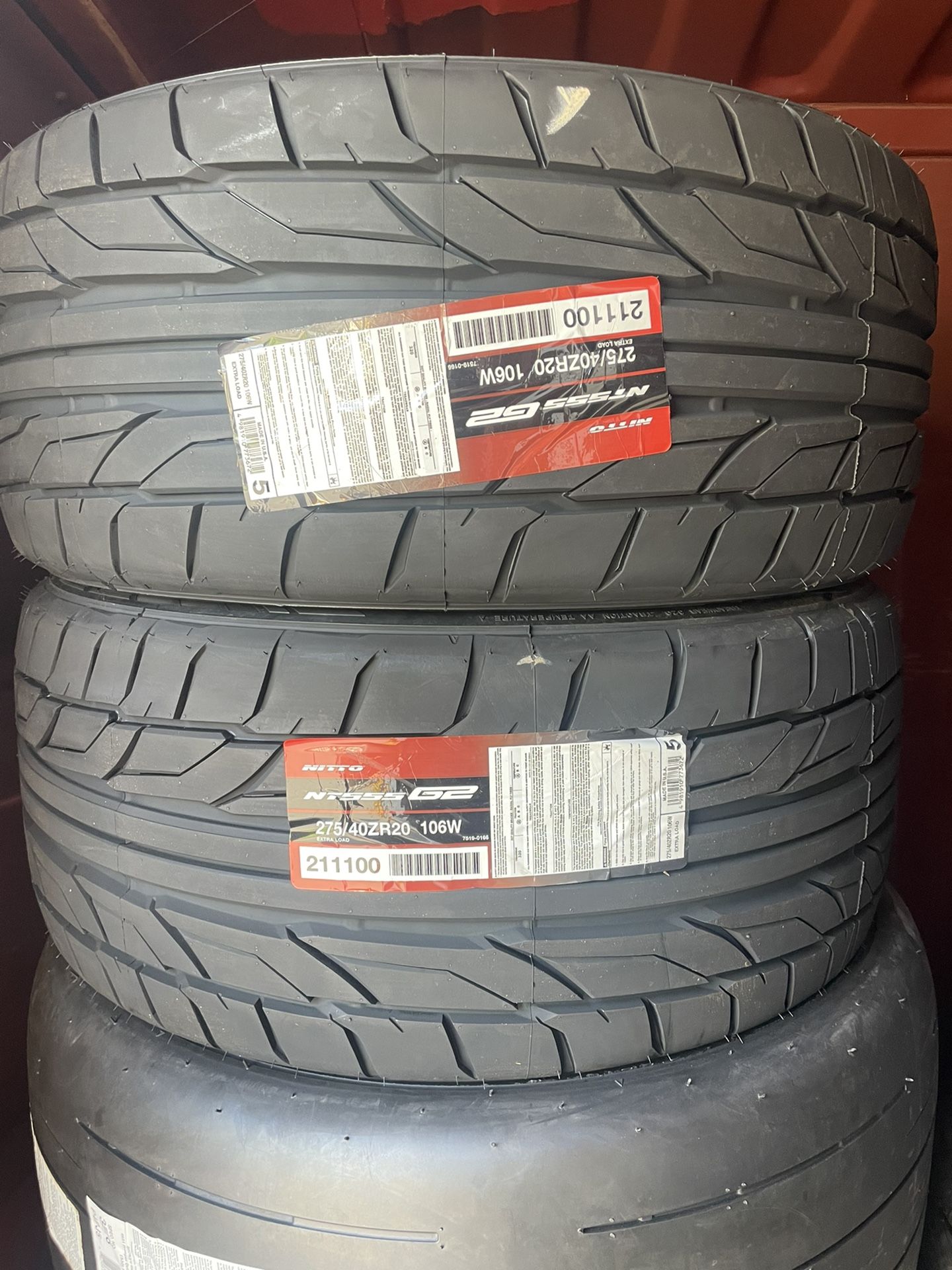 275/40/20 Nitto G2