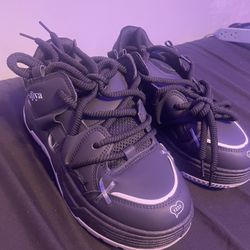 10.5 BULKY MENS SHOE