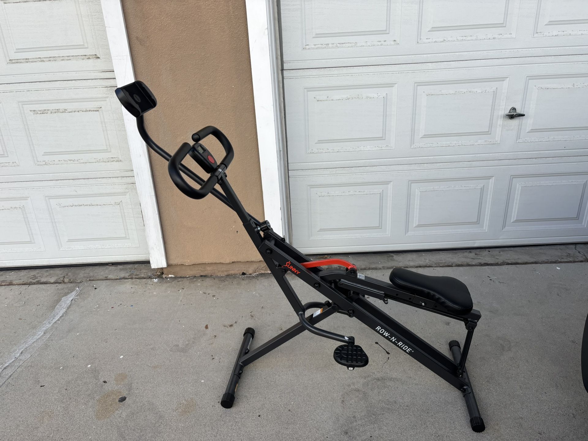 Sunny Row-N-Ride Machine