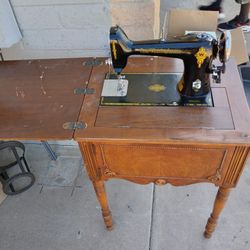 Antique "Wakefield" Sewing Machine 