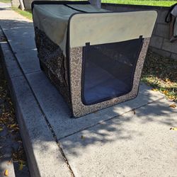 portable dog house or kennel large