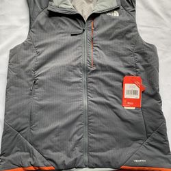 NEW NORTHFACE VENTRIX VEST w/ TAG