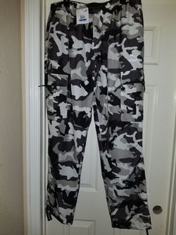 Puma XTG Cargo pants size Small MSRP $75