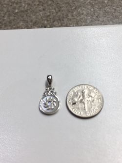 18k gold pendant