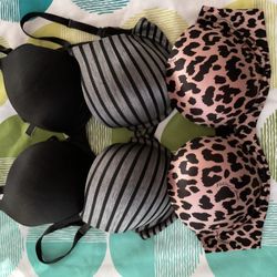 Victoria’s Secret Brass 38C