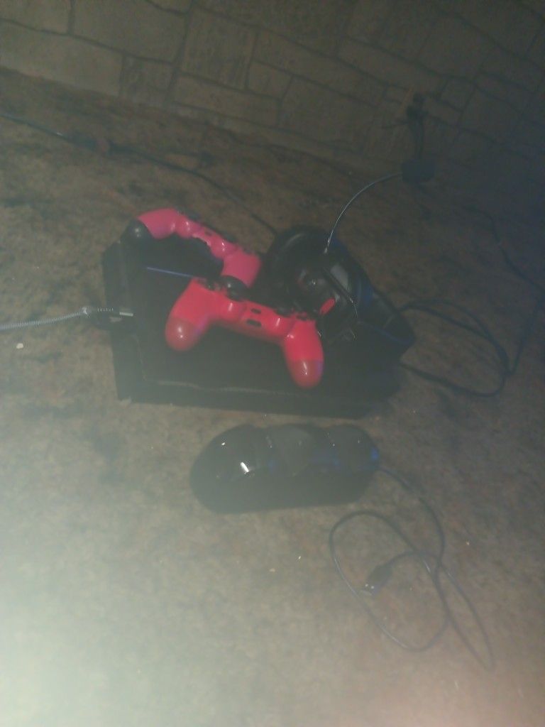 PS4 Bundle With 2 Controllers. A Headset And GTA 5 And A Dual Controller Charger Port. (Paying For Cancer Treatment) 