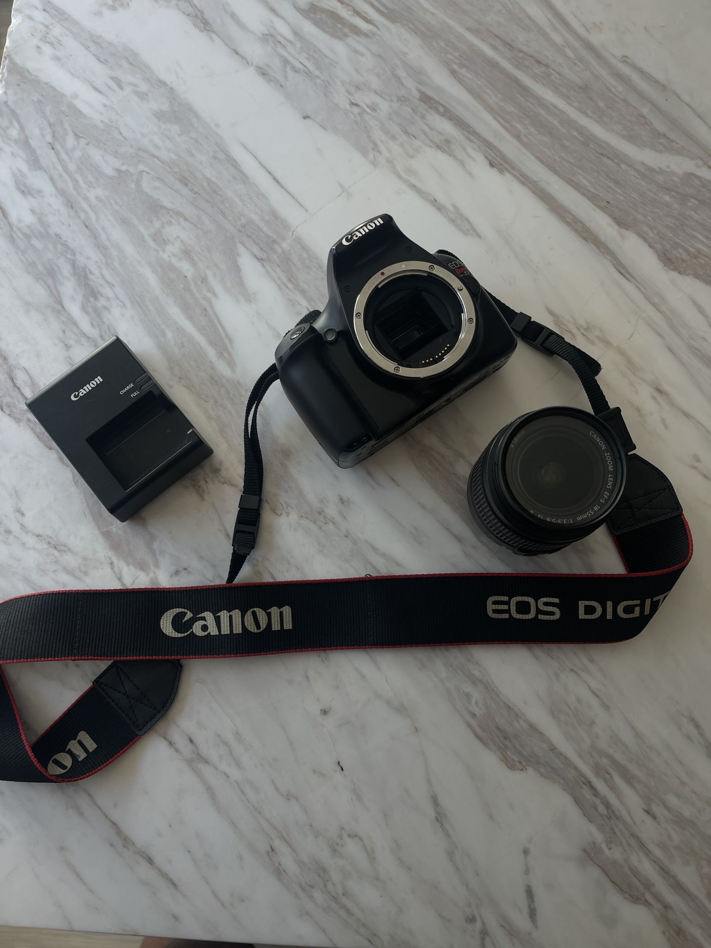 Canon EOS Rebel T3i DSLR Camera w/EF-S 18-55mm IS II Lens