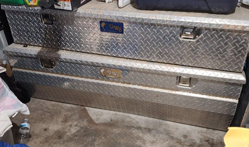 Diamond Plate Tool Box