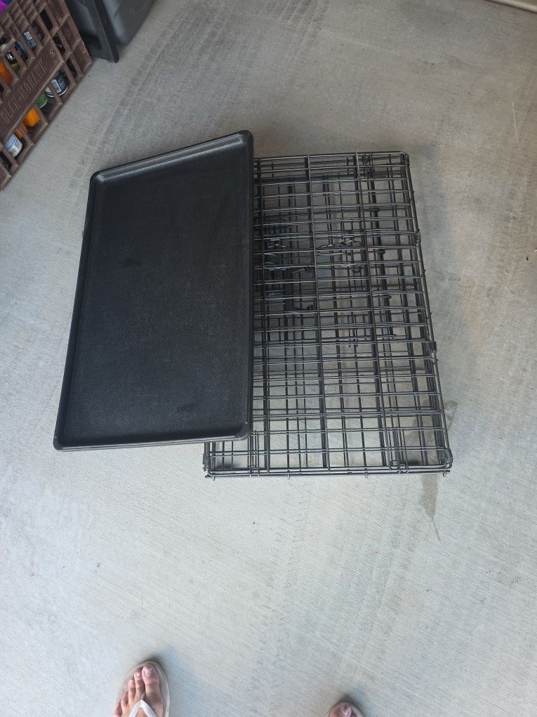 30 Inch Metal 2 Door Dog Crate