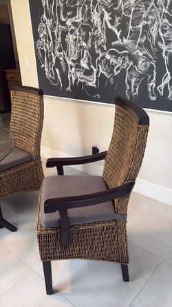 Dining Table with 4 chairs