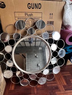 Decorative Round Wall Mirror