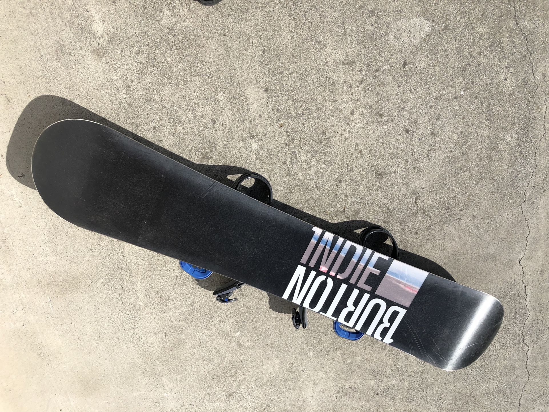 BURTON INDIE SNOWBOARD 152 CM W/BURTON MED BINDINGS Just Updated