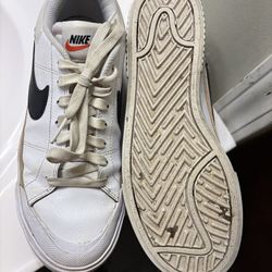 Nike Court Legacy Lift Platform Sneakers Women’s Size 8 White