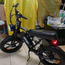 AMYET G60 Peak 1500W Electric Bike, 20" Fat Tire E-Mountain Bikes, 48V 20Ah 32MPH Ebike for Adults Full Suspension.
Range 30-70miles(pass)
-Features 7