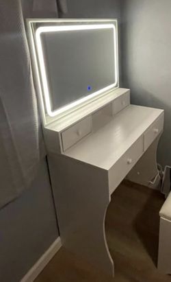 Vanity Desk with LED
