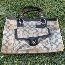 LIKE NEW Coach Penelope Signature Shoulder Bag Khaki & Brown