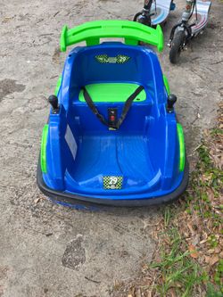 Flybar FunPark Racer 6V Bumper Car