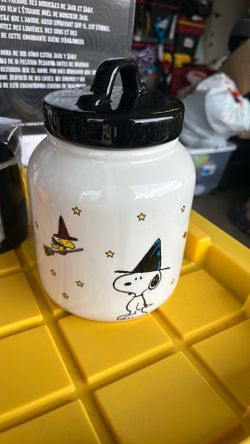 Halloween snoopy jar