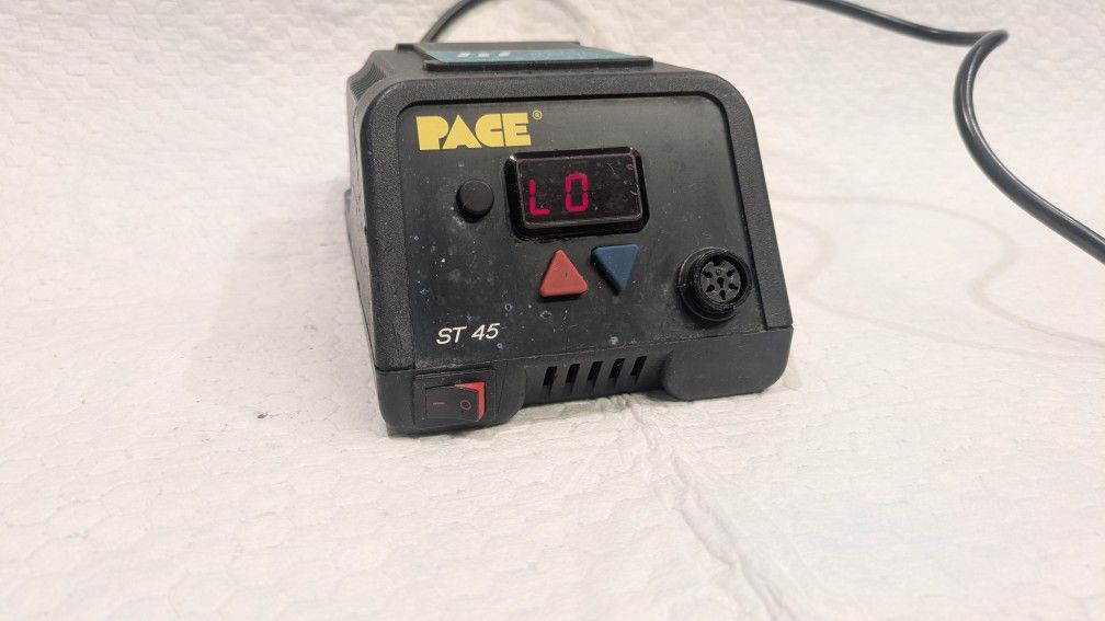 soldering station. PACE ST 45