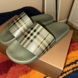 Burberry Slides Military Green Like New With Box