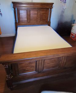 Queen Solid Wood Bed Frame