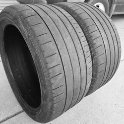 275/35/19 USED TIRE (MOBILE UNTIL 10PM)