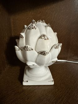 Scentsy White Artichoke 