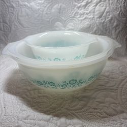 3 PC WHITE /AQUA TEAL VINTAGE BRIDESMAID NESTING BOWLS