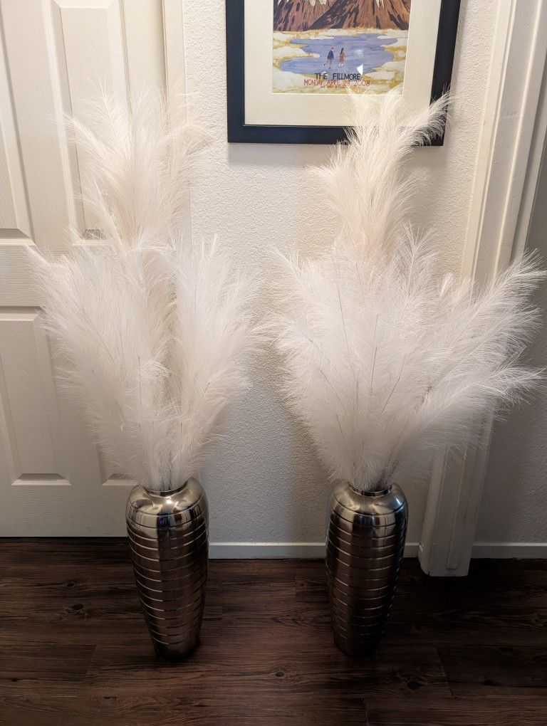 Vases With Faux Pampas Grass